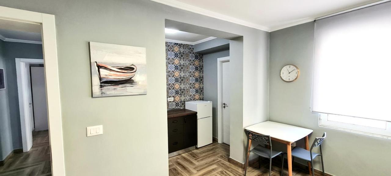 2V1 - 21 Dhjetori Apartment Tirana Exterior foto